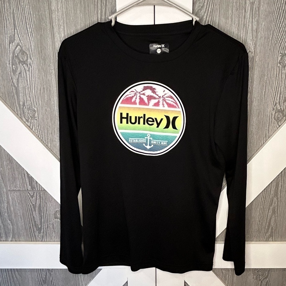 D17.14 Hurley Long Sleeve Black Graphic Tee 14/16